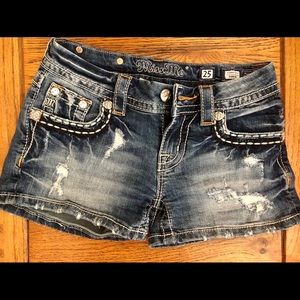 Miss me signature shorts